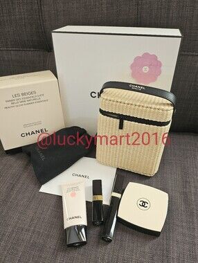 Brand New CHANEL Les Beiges Healthy Glow Summer Essentials raffia Case Set